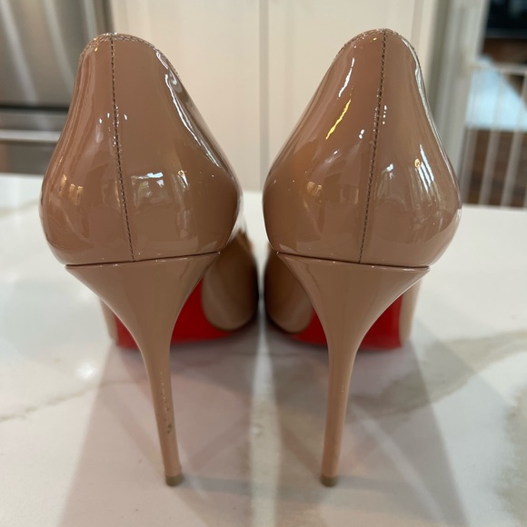 Christian Louboutin Decollete 554 100 Patent Leather Nude Pumps Size 39 EU - Picture 7 of 16